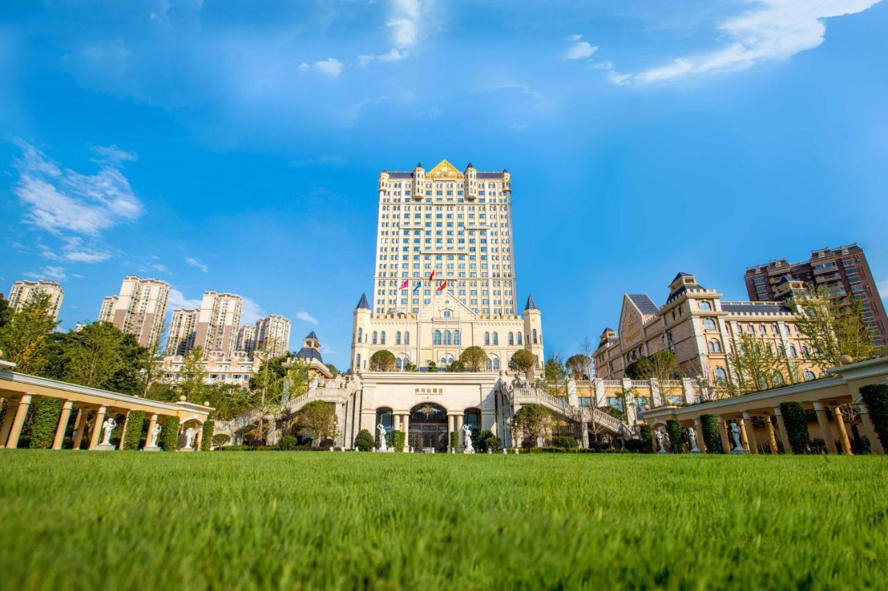 Hotel Wyndham Grand Kunming East Zewnętrze zdjęcie