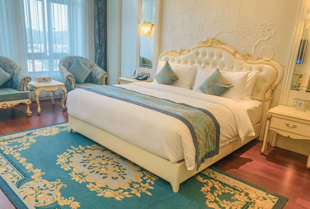 Hotel Wyndham Grand Kunming East Zewnętrze zdjęcie