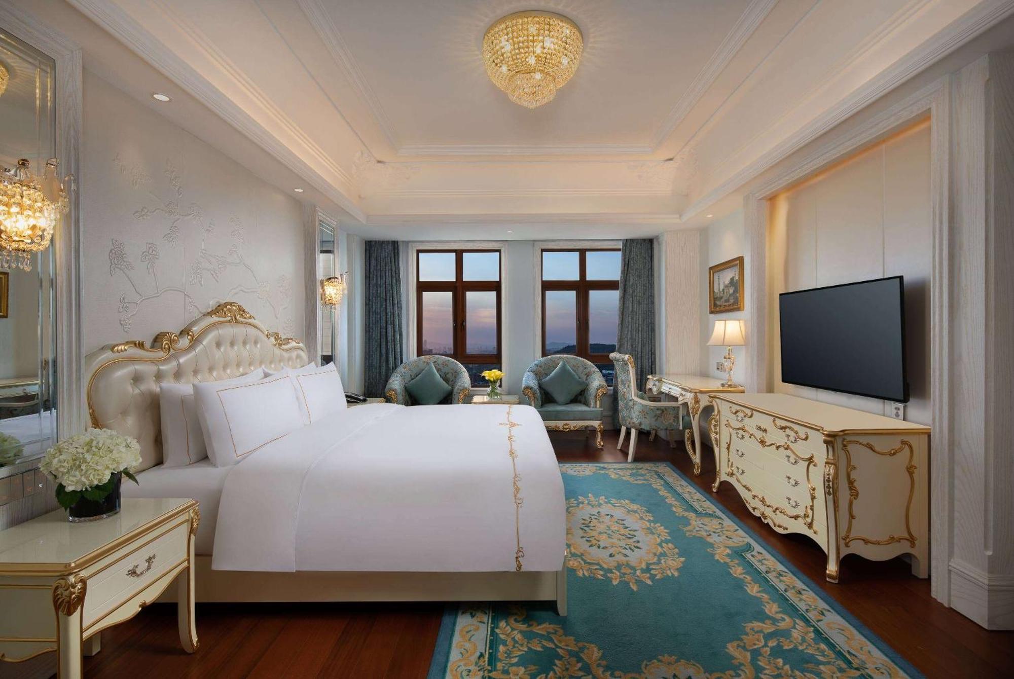 Hotel Wyndham Grand Kunming East Zewnętrze zdjęcie